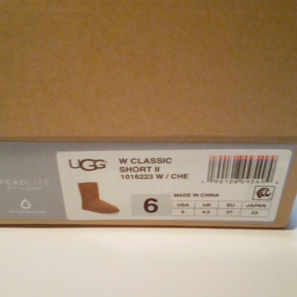 UGG Women Classic Short II Boot Style 1016223 Size 6 Chestnut See Description - Picture 12 of 13